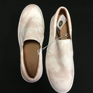 NWB Universal Thread Alvina Women’s Slip On Platform Sneaker Shoes Beige Size 11